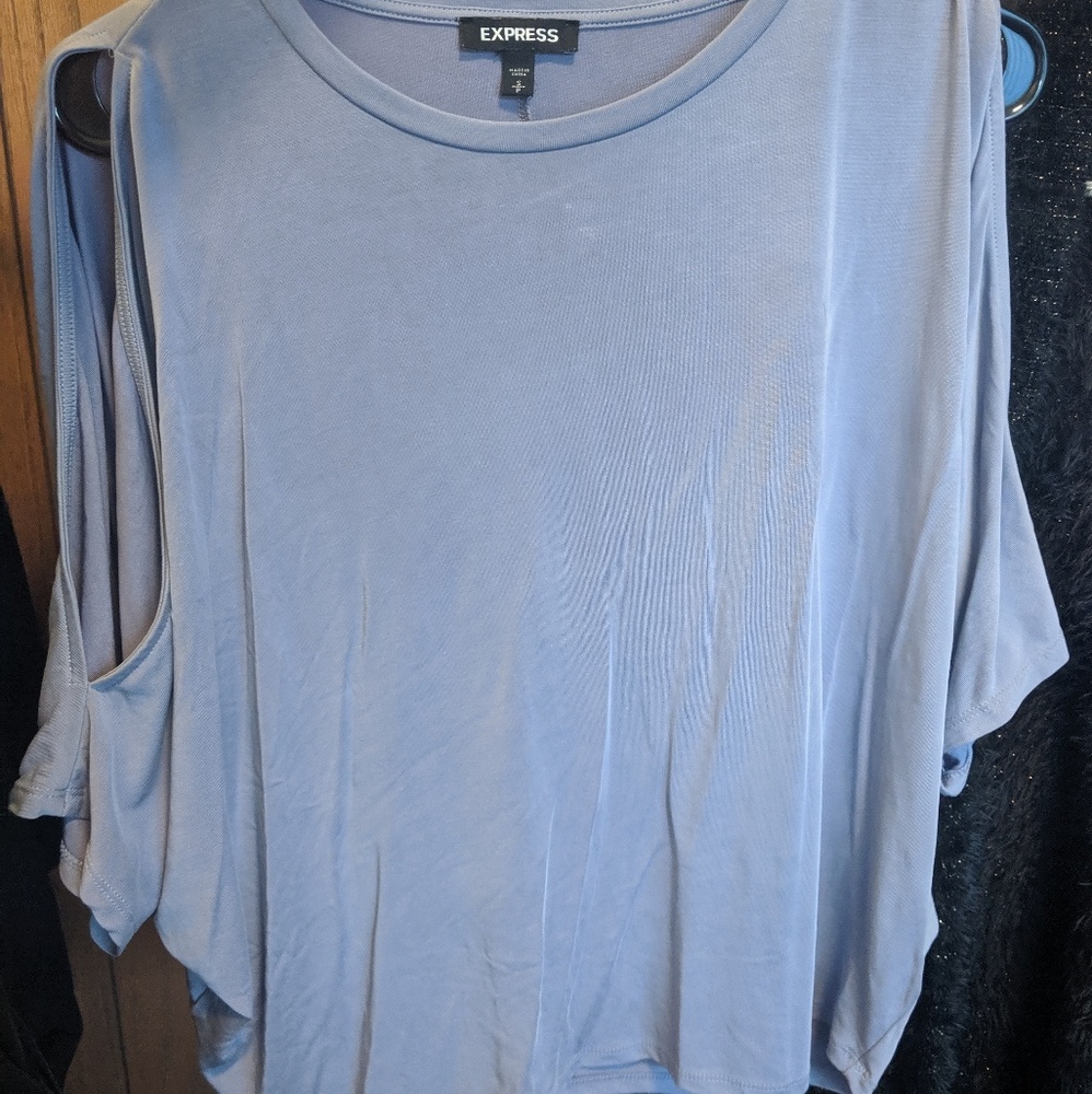 Express batwing cold shoulder blouse S